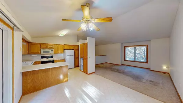 14224 Silverod ST NW, Andover, MN 55304