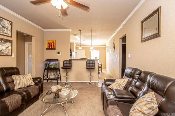 12516 Faulkner Crossing Drive, North Little Rock, AR 72117-9794