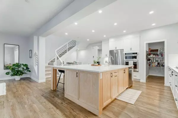 Magnolia Hts SE, Calgary, AB T3M