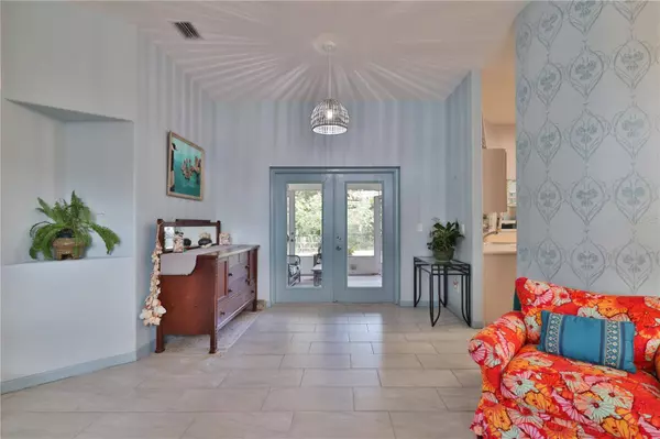 19 CLIFFSIDE DR, Ormond Beach, FL 32174