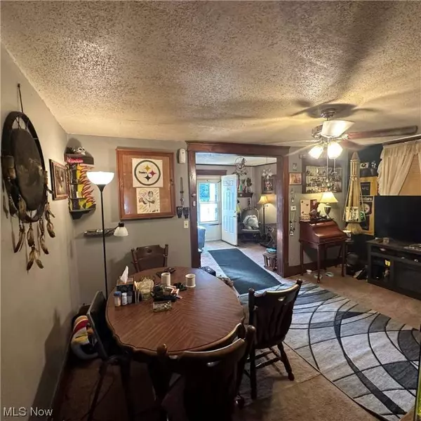 1221 Arnold AVE NW, Canton, OH 44703