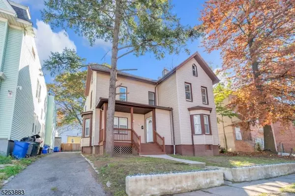 332 Amherst St, East Orange City, NJ 07018