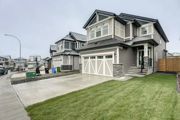 Magnolia Hts SE, Calgary, AB T3M