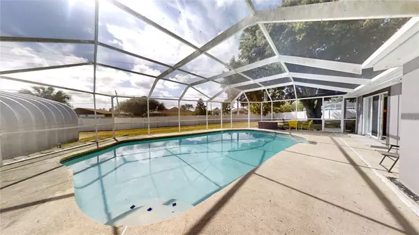 1001 IDLEBRIAR WAY, Tarpon Springs, FL 34689