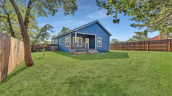 115 Oakbend LN, Giddings, TX 78942