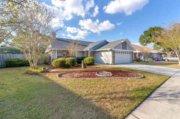 2023 SHADOW PINE DR, Brandon, FL 33511