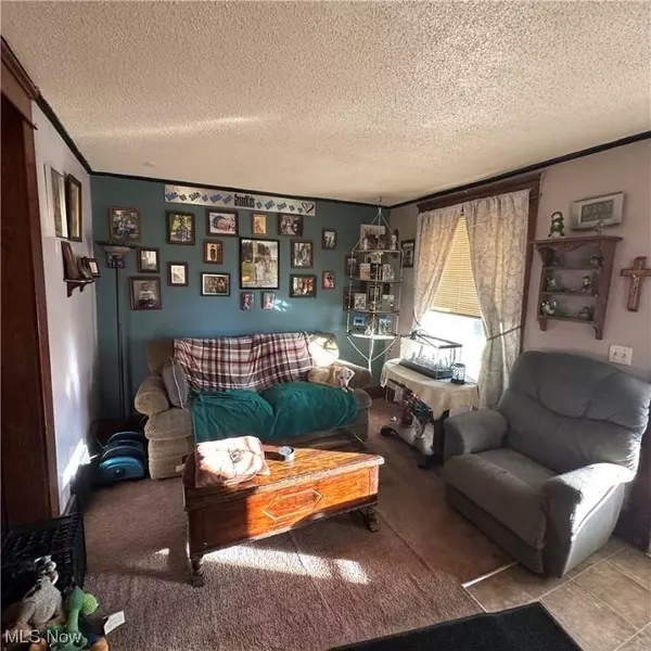 1221 Arnold AVE NW, Canton, OH 44703