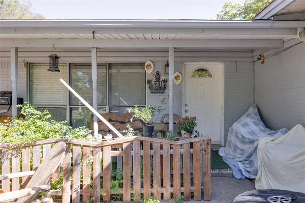 2313 Roberts Circle, Arlington, TX 76010