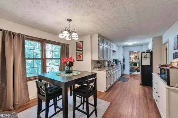 19 BURNT CREEK CT SW, Lilburn, GA 30047