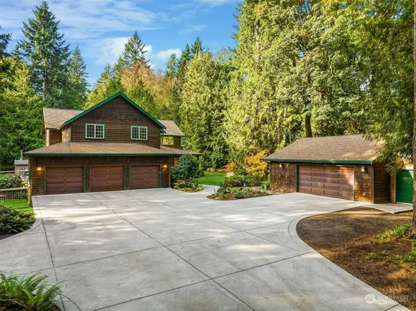 12627 Kallgren RD NE, Bainbridge Island, WA 98110