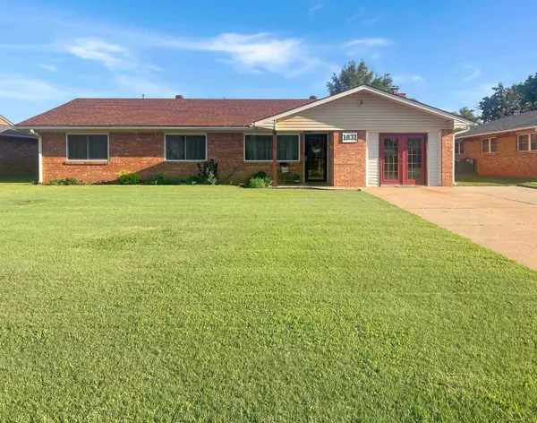 1831 Maple Street, Alva, OK 73717
