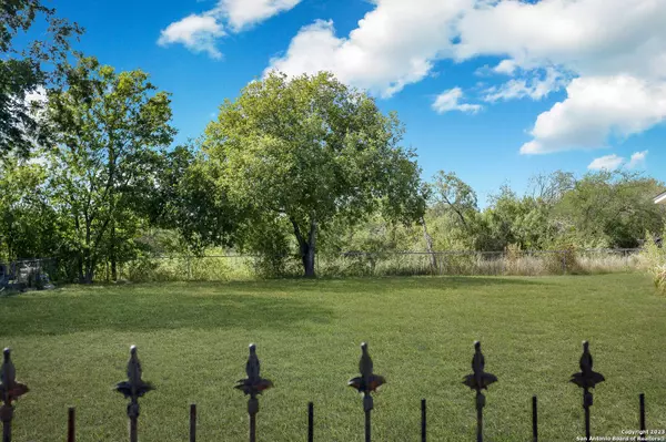 1923 CLAMP AVE, San Antonio, TX 78221