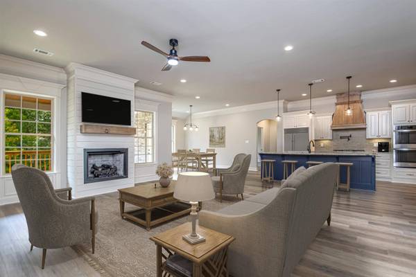 672 Feldspar Dr., Sherwood, AR 72120