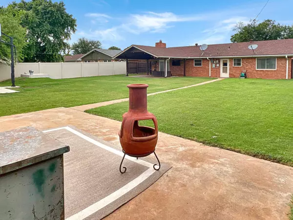 1831 Maple Street, Alva, OK 73717