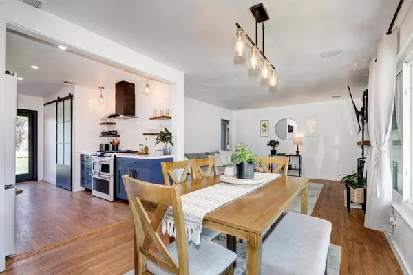 3956 Rosemary CIR, Sacramento, CA 95821