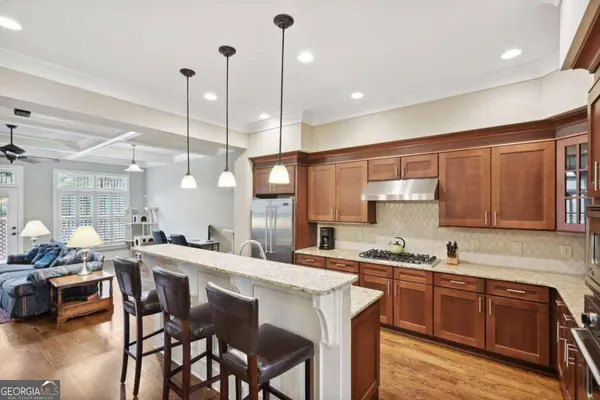 18 CANDLER GROVE DR, Decatur, GA 30030