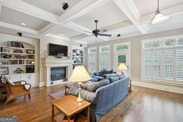 18 CANDLER GROVE DR, Decatur, GA 30030