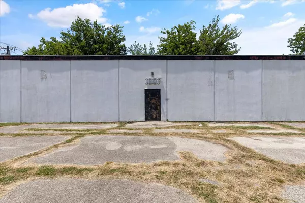 400 W Terrell Avenue, Fort Worth, TX 76104