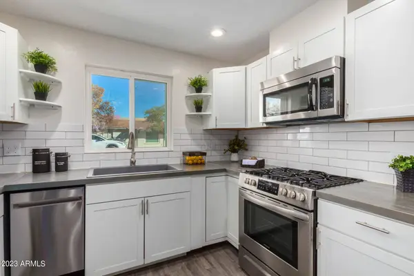 1116 S Holbrook Lane, Tempe, AZ 85281