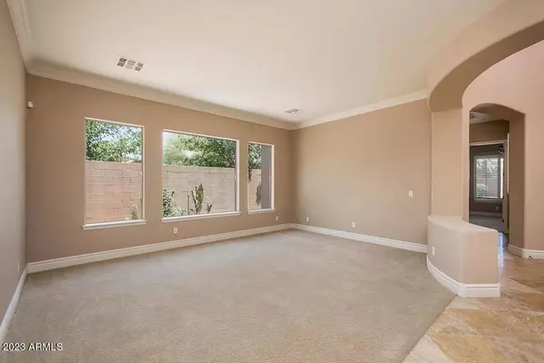 5204 S SAN JUAN Place, Chandler, AZ 85249