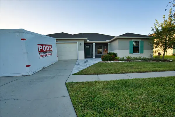 221 STAR SHELL DR, Apollo Beach, FL 33572
