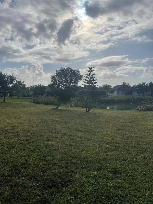 221 STAR SHELL DR, Apollo Beach, FL 33572