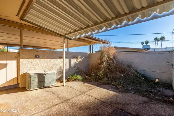 10629 W COGGINS Drive, Sun City, AZ 85351