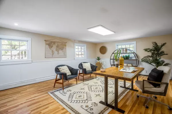 213 Rio Bravo DR, Los Alamos, NM 87547