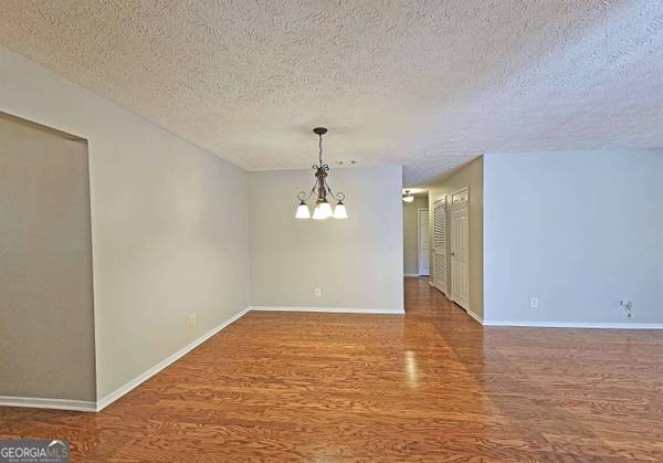 6806 Glenridge DR #F, Sandy Springs, GA 30315