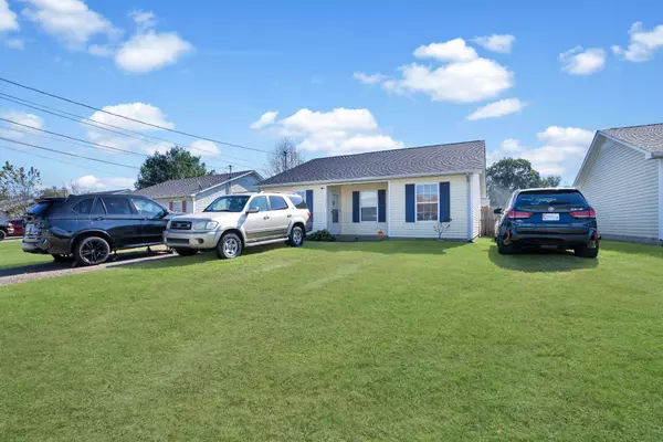 1105 Keith Ave, Oak Grove, KY 42262