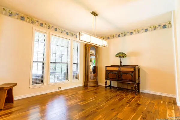 11211 FOREST NIGHT, Live Oak, TX 78233-4800