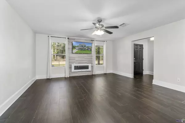 26315 BOBBY GILL RD, Denham Springs, LA 70726