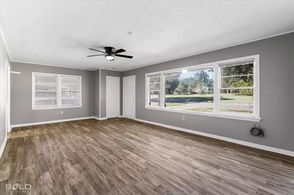 603 Center Park Drive, Springhill, LA 71075