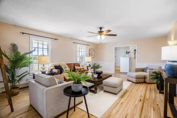 213 Rio Bravo DR, Los Alamos, NM 87547