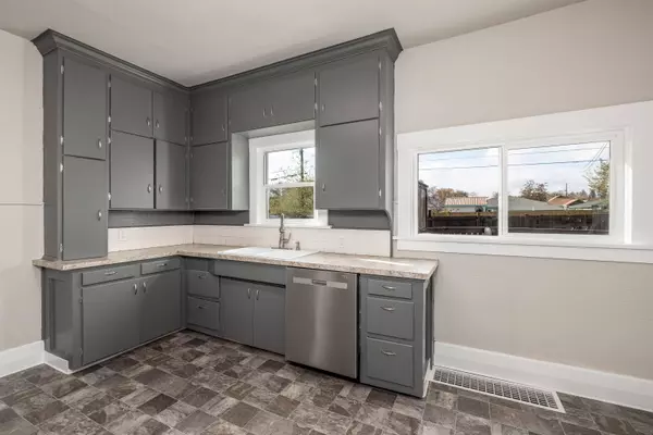 4921 N Lacey St, Spokane, WA 99217