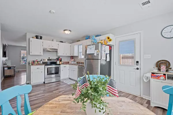 1105 Keith Ave, Oak Grove, KY 42262