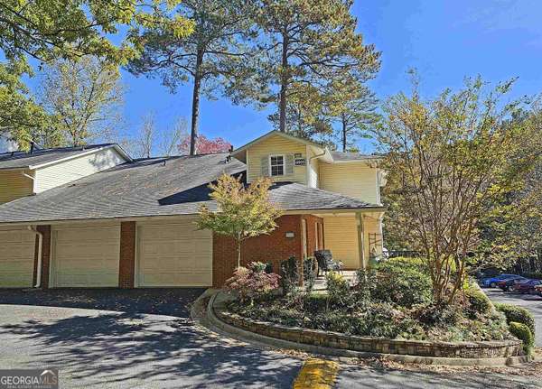 6806 Glenridge DR #F, Sandy Springs, GA 30315