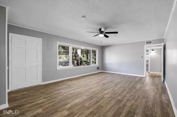 603 Center Park Drive, Springhill, LA 71075