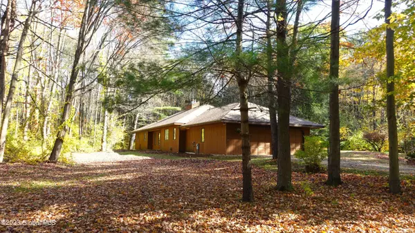 2669 W Old State Road, Guilderland, NY 12306