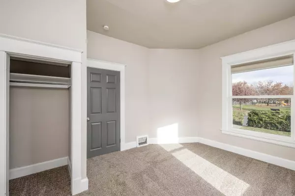 4921 N Lacey St, Spokane, WA 99217