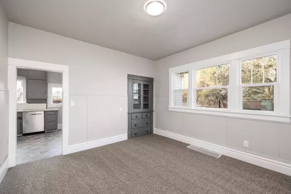 4921 N Lacey St, Spokane, WA 99217