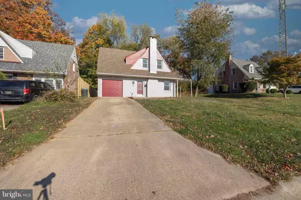 15 E SALISBURY DR, Wilmington, DE 19809