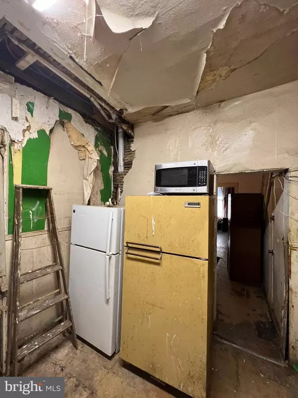 1825 S CONESTOGA ST, Philadelphia, PA 19143