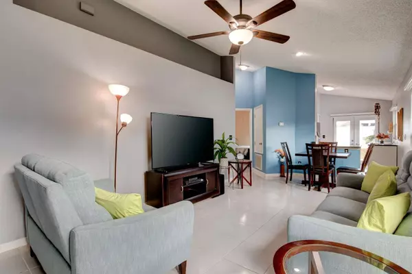 9849 RED CLOVER AVE, Orlando, FL 32824