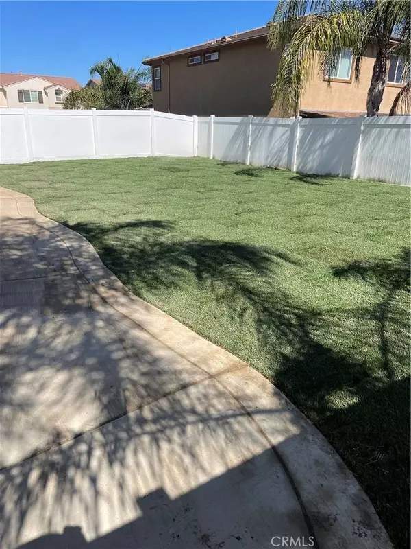 30442 White Fir DR, Menifee, CA 92584