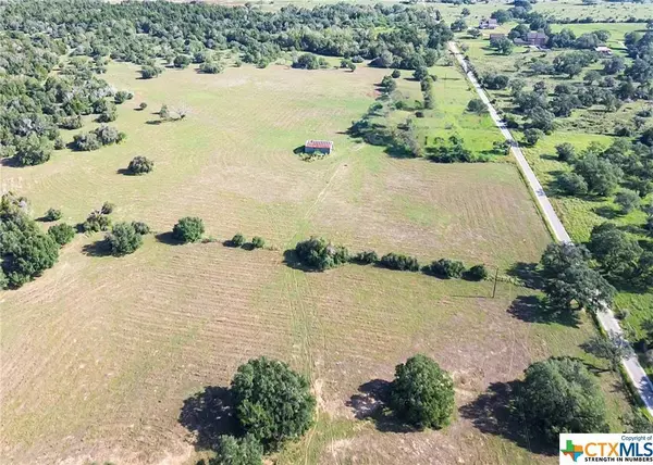 TBD Dickinson RD, Yoakum, TX 77995