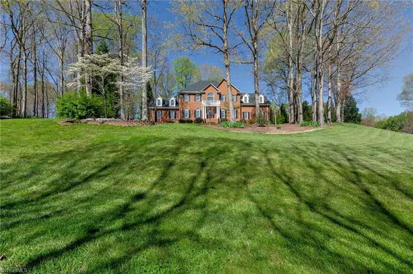 200 Amber LN, Lexington, NC 27292