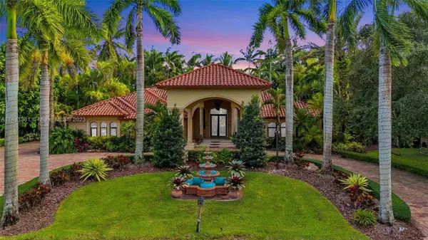 7920 SW 63rd Ter, Miami, FL 33143