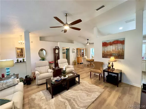 8430 N Brook WAY, Citrus Springs, FL 34433