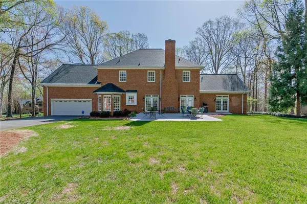 200 Amber LN, Lexington, NC 27292